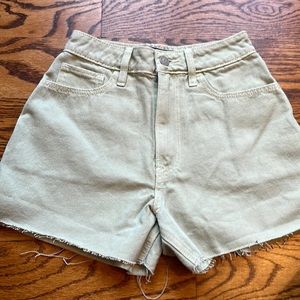 sage hollister denim shorts!